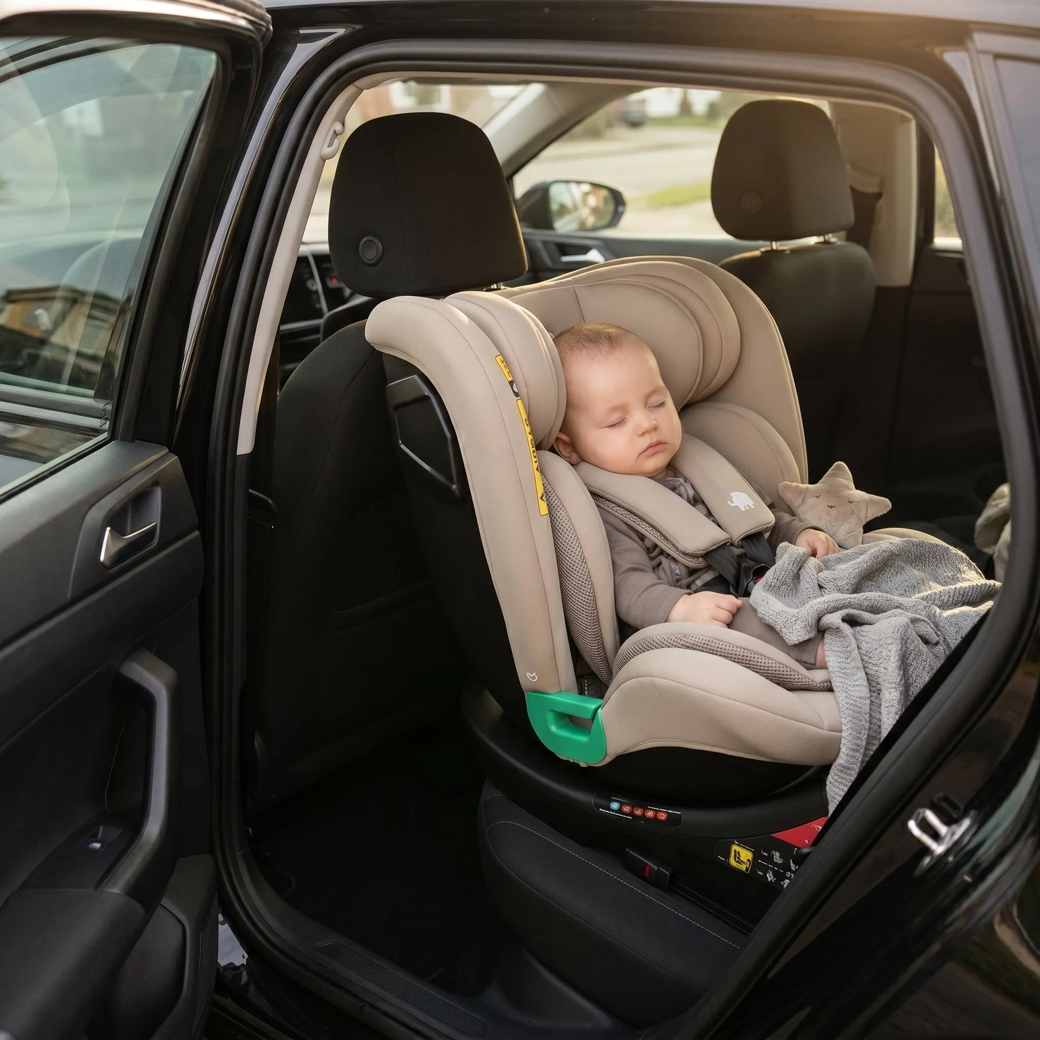 Colin Luxe i-Size/isofix 360° Autostoel 40-150 cm - 0-36 kg - Truffle Sand - Image 3