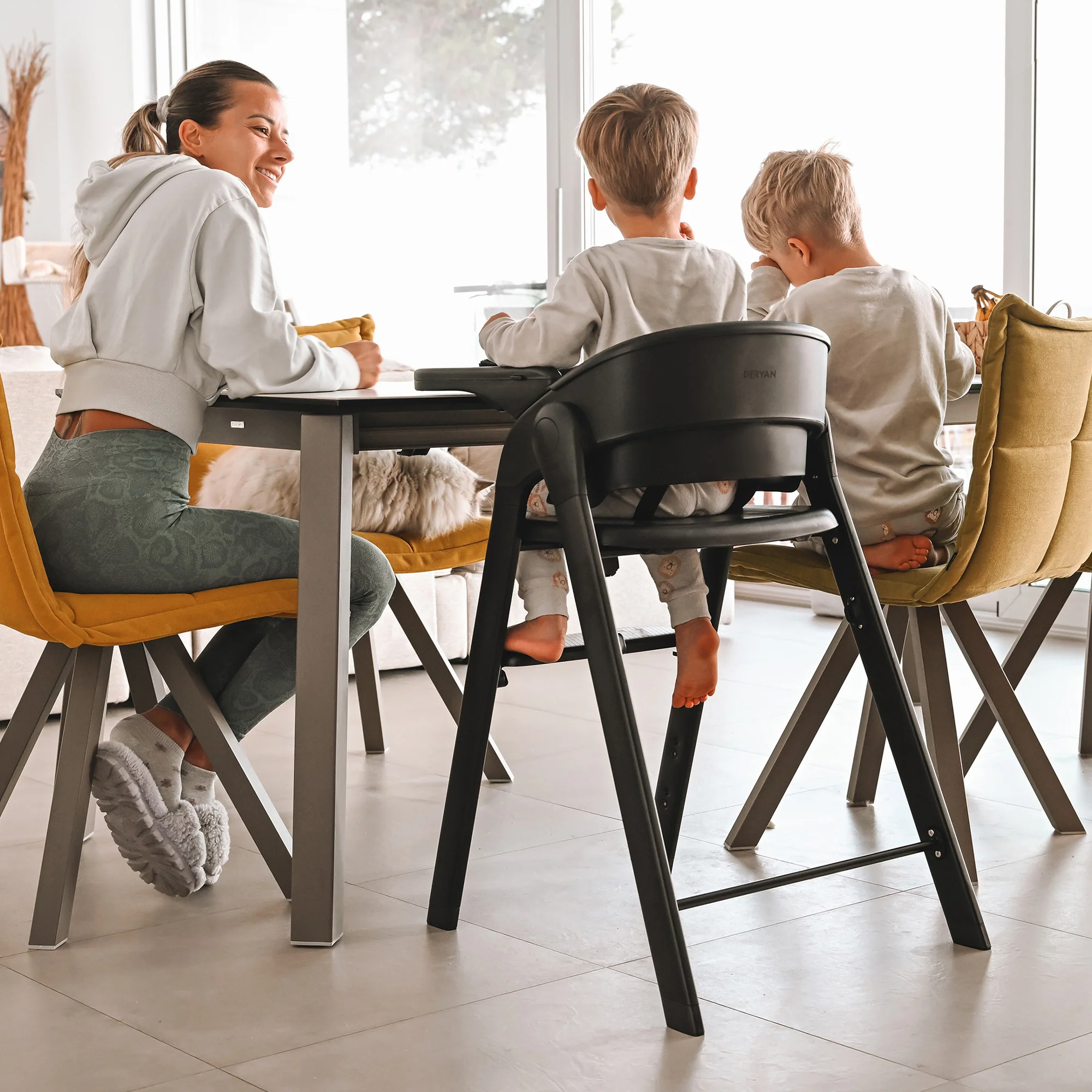 Deryan Luxe Kinderstoel met Bouncer - Zwart/Nougat - Image 18