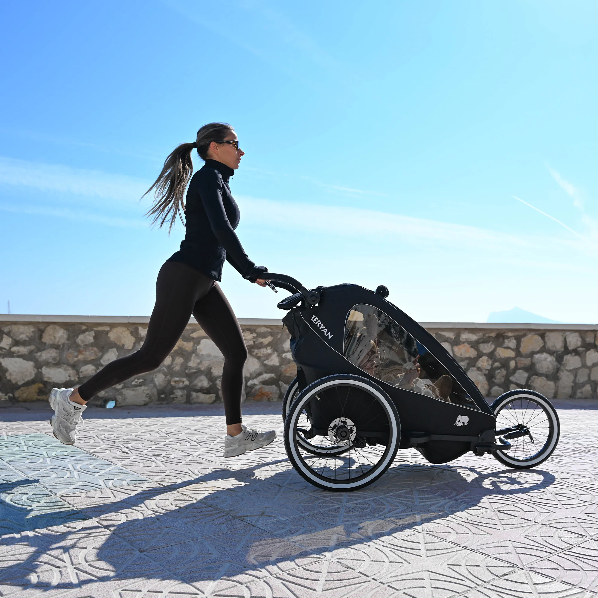 Luxe Fietskar V2 - Wandelwagen - Hardloopkinderwagen Zwart - Image 12
