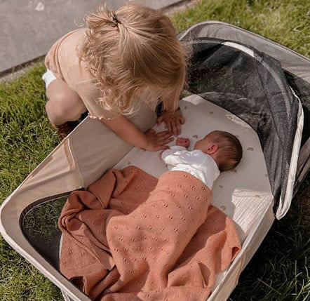 Infant Deluxe BabyBox Campingbedje - Cream - Image 4